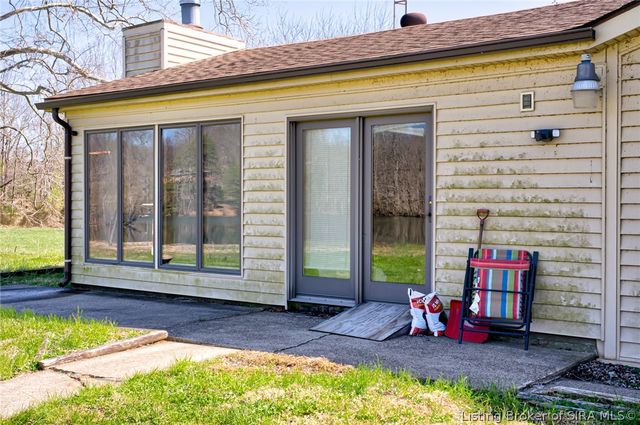 2007 Brown Road, Charlestown, IN 47111