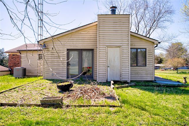 2007 Brown Road, Charlestown, IN 47111