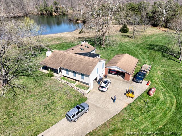2007 Brown Road, Charlestown, IN 47111
