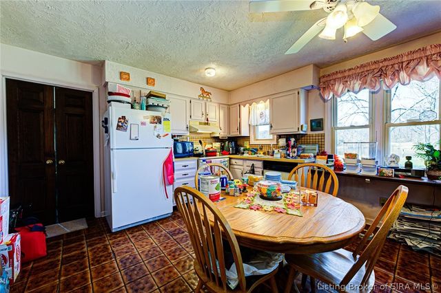 2007 Brown Road, Charlestown, IN 47111