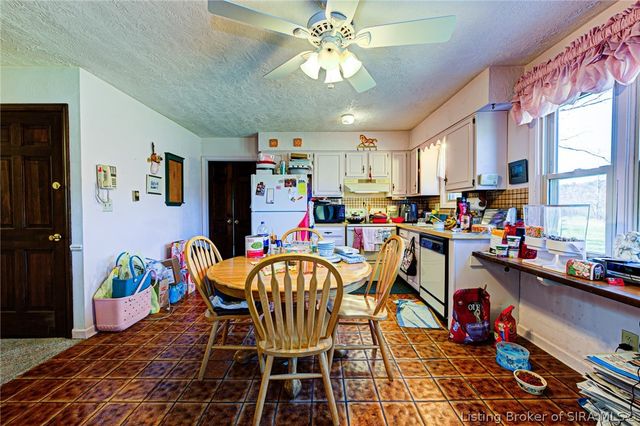 2007 Brown Road, Charlestown, IN 47111