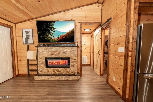 1656 Walker Trail, Sevierville, TN 37876