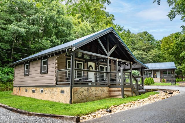 1656 Walker Trail, Sevierville, TN 37876
