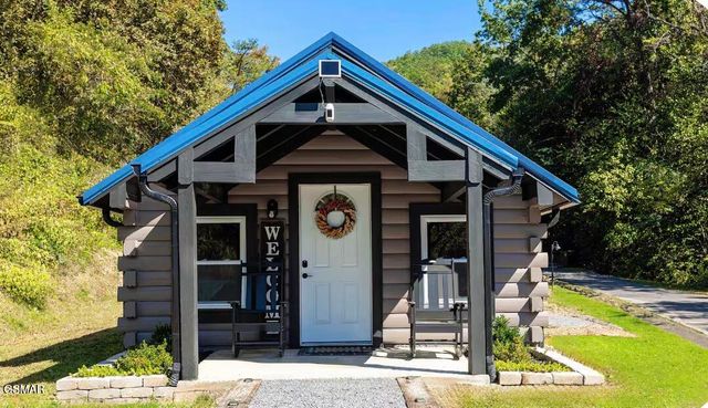 1656 Walker Trail, Sevierville, TN 37876