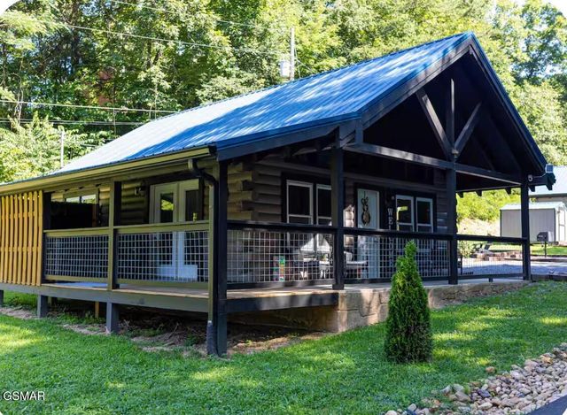 1656 Walker Trail, Sevierville, TN 37876