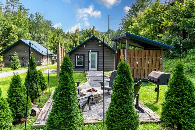 1656 Walker Trail, Sevierville, TN 37876