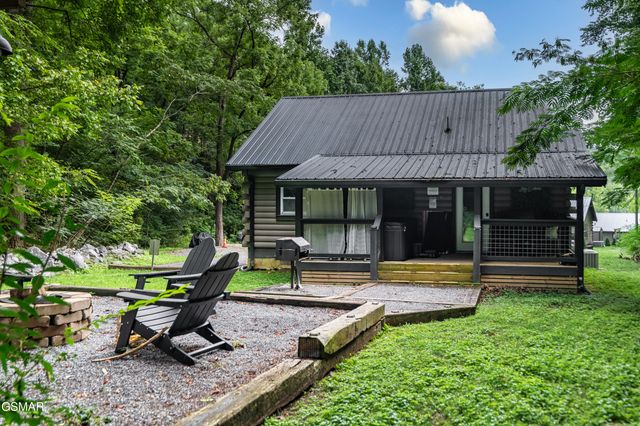 1656 Walker Trail, Sevierville, TN 37876