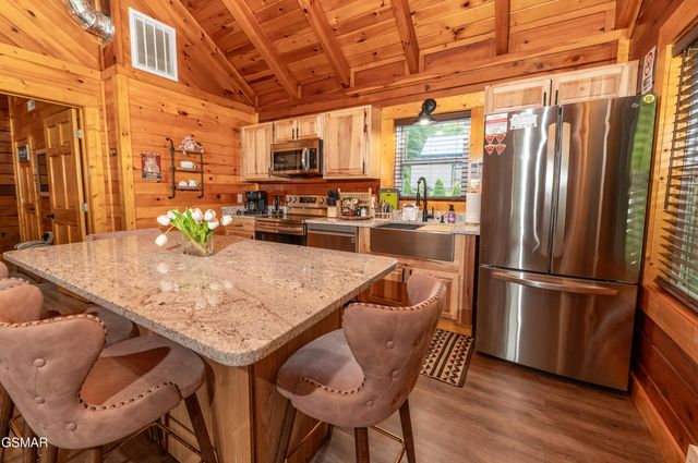 1656 Walker Trail, Sevierville, TN 37876