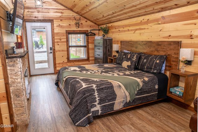 1656 Walker Trail, Sevierville, TN 37876