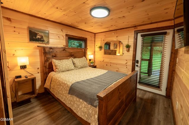1656 Walker Trail, Sevierville, TN 37876
