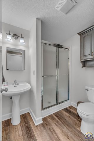 5100 SW 53rd St, Topeka, KS 66610