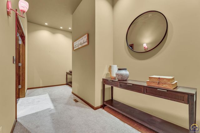 5100 SW 53rd St, Topeka, KS 66610