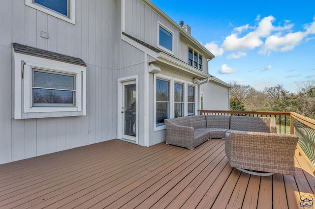 5100 SW 53rd St, Topeka, KS 66610