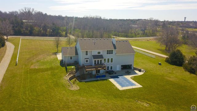 5100 SW 53rd St, Topeka, KS 66610