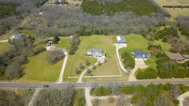 5100 SW 53rd St, Topeka, KS 66610