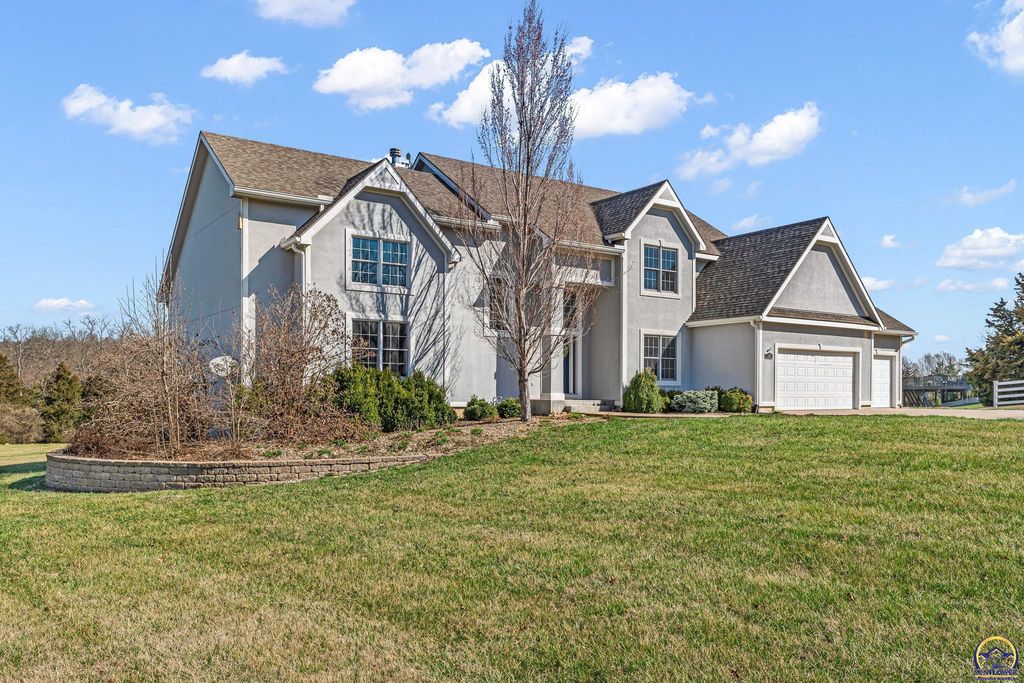 5100 SW 53rd St, Topeka, KS 66610