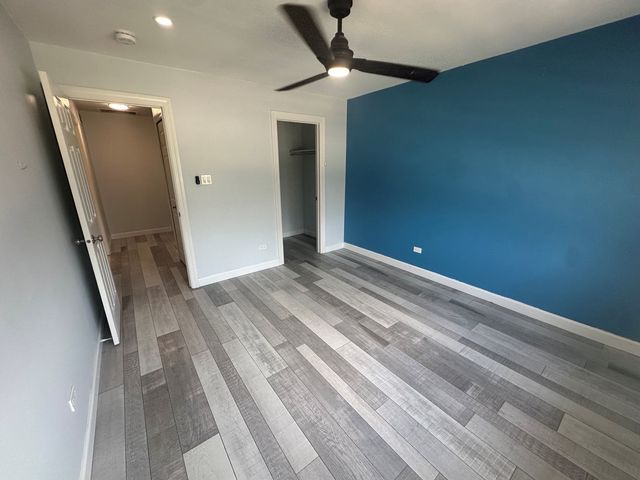 5700 Dutch Mill Court B, Hanover Park, IL 60133