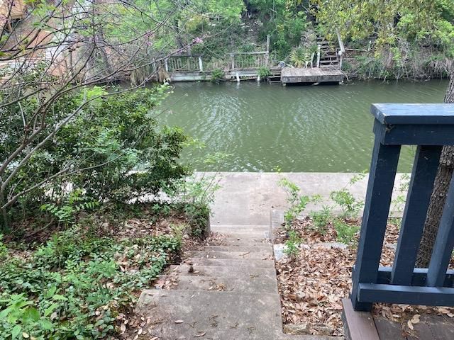 522 Circle DR, Sunrise Beach, TX 78643