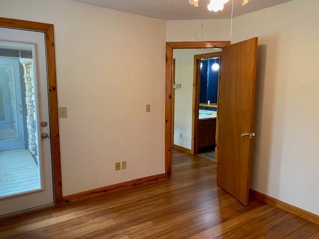 522 Circle DR, Sunrise Beach, TX 78643