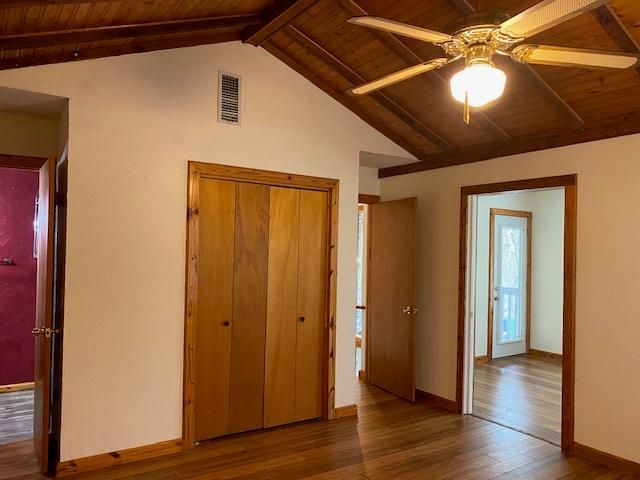 522 Circle DR, Sunrise Beach, TX 78643