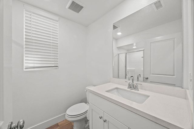 24569 Sonieta Court, Corona, CA 92883