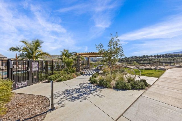 24569 Sonieta Court, Corona, CA 92883