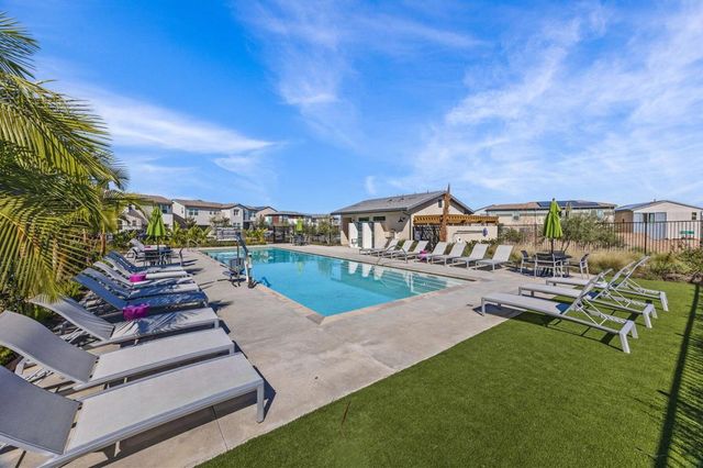 24569 Sonieta Court, Corona, CA 92883