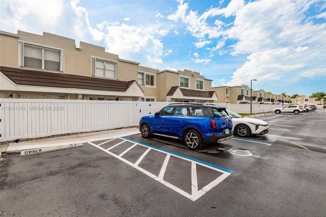 4520 SW 68th Ct Circle 25-5, Miami, FL 33155