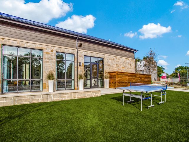 2619 Carmelita Street, Dallas, TX 75212