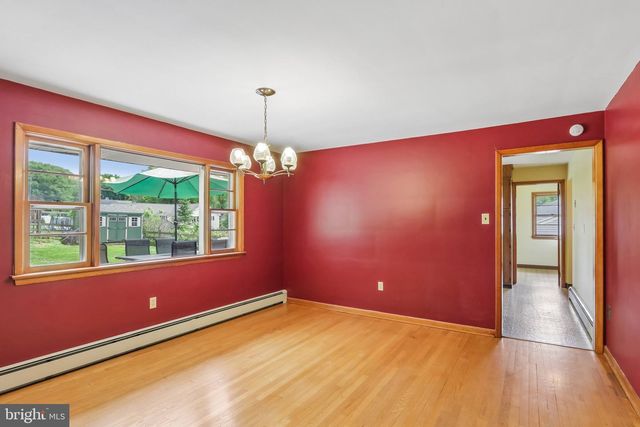 630 OAK ST, Royersford, PA 19468