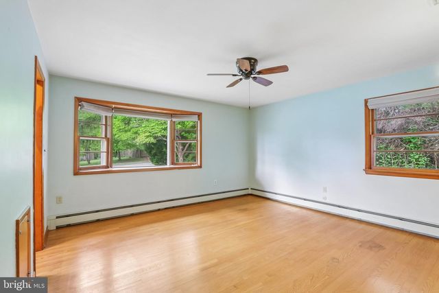 630 OAK ST, Royersford, PA 19468