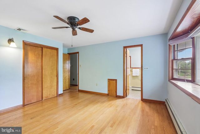 630 OAK ST, Royersford, PA 19468