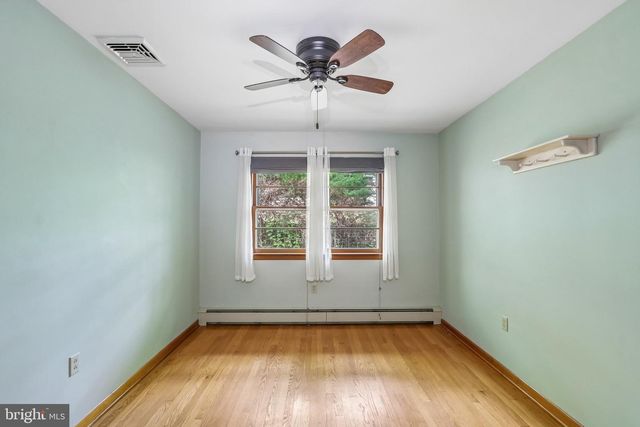 630 OAK ST, Royersford, PA 19468