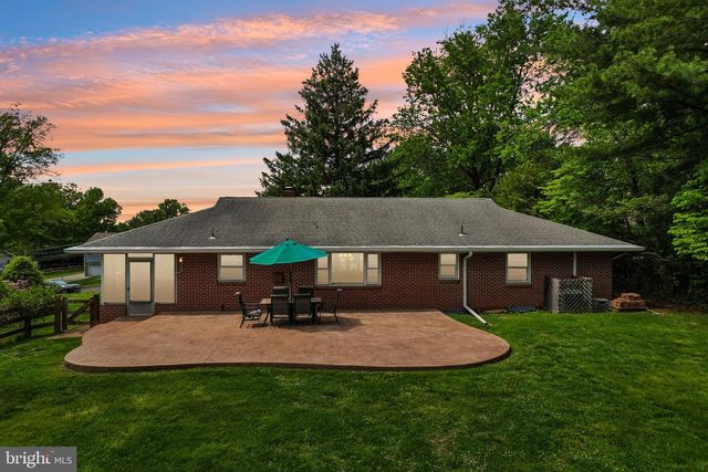 630 OAK ST, Royersford, PA 19468