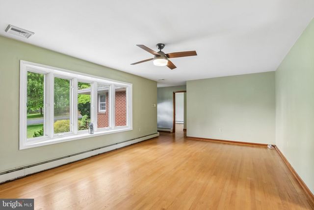 630 OAK ST, Royersford, PA 19468