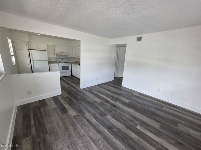 2708 Broadway 4, Fort Myers, FL 33901