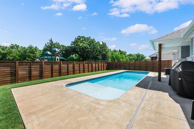 633 NW 183rd Street, Edmond, OK 73012