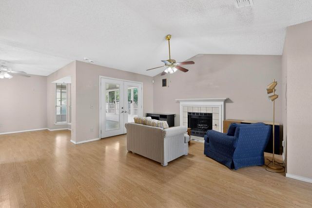 317 Chapman Street, Cedar Hill, TX 75104