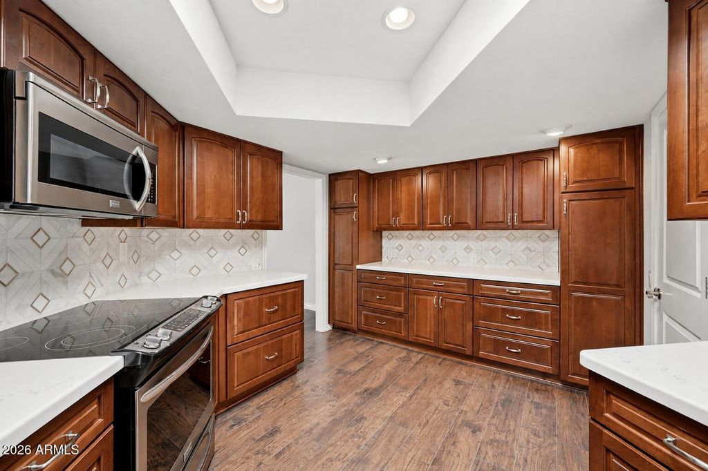10814 W THUNDERBIRD Boulevard, Sun City, AZ 85351 — photo 2
