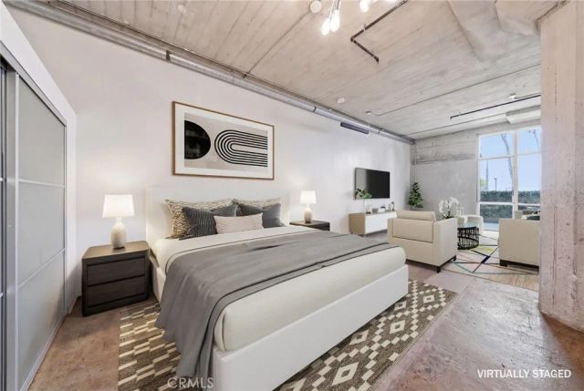 825 E 4th St 101, Los Angeles, CA 90013