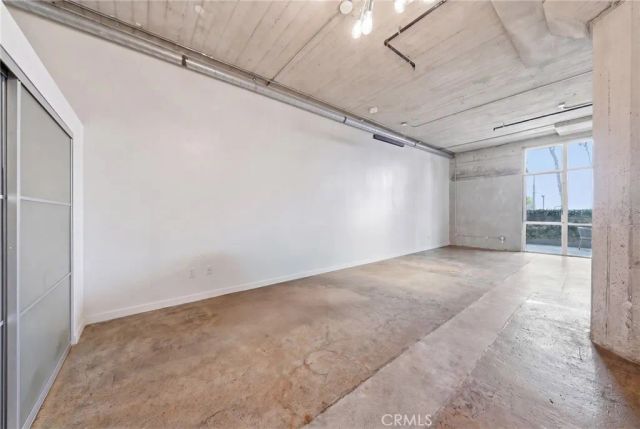 825 E 4th St 101, Los Angeles, CA 90013