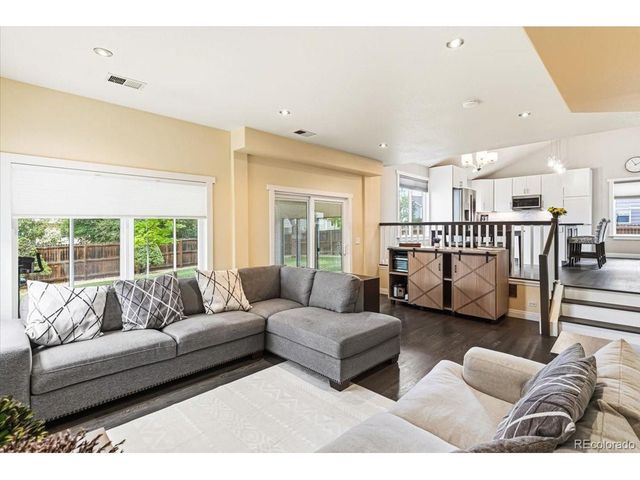 12112 York St, Thornton, CO 80241