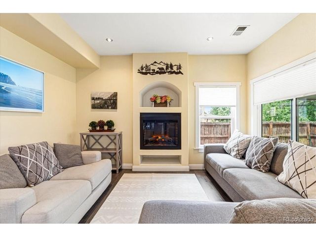 12112 York St, Thornton, CO 80241