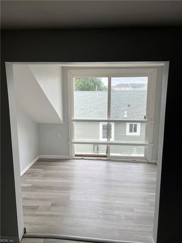 360 Staten St Apt C, Norfolk, VA 23503