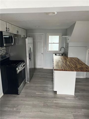 360 Staten St Apt C, Norfolk, VA 23503