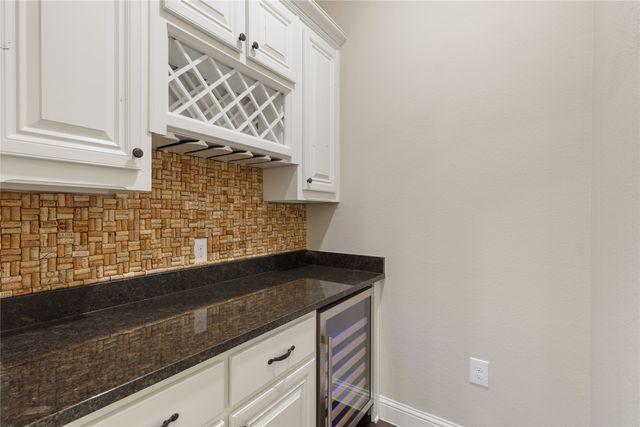 5876 Austin Waters, The Colony, TX 75056