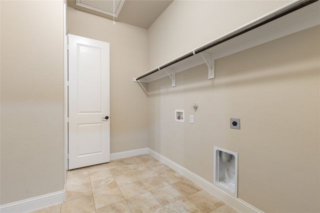 5876 Austin Waters, The Colony, TX 75056