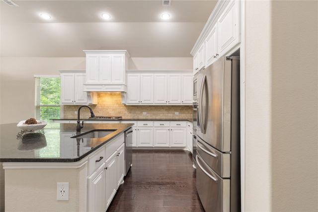 5876 Austin Waters, The Colony, TX 75056