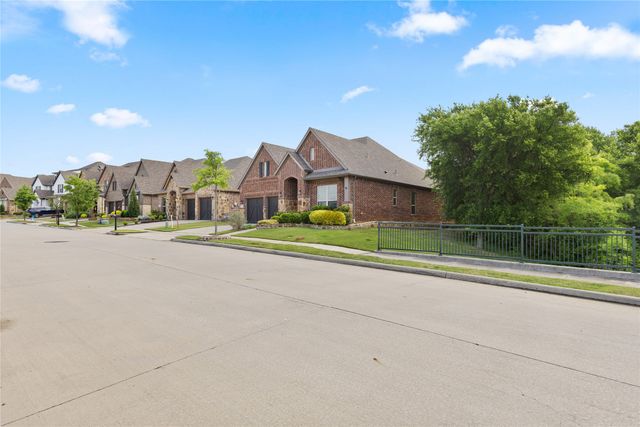 5876 Austin Waters, The Colony, TX 75056