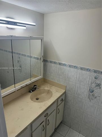 14820 Naranja Lakes Blvd D2J, Homestead, FL 33032